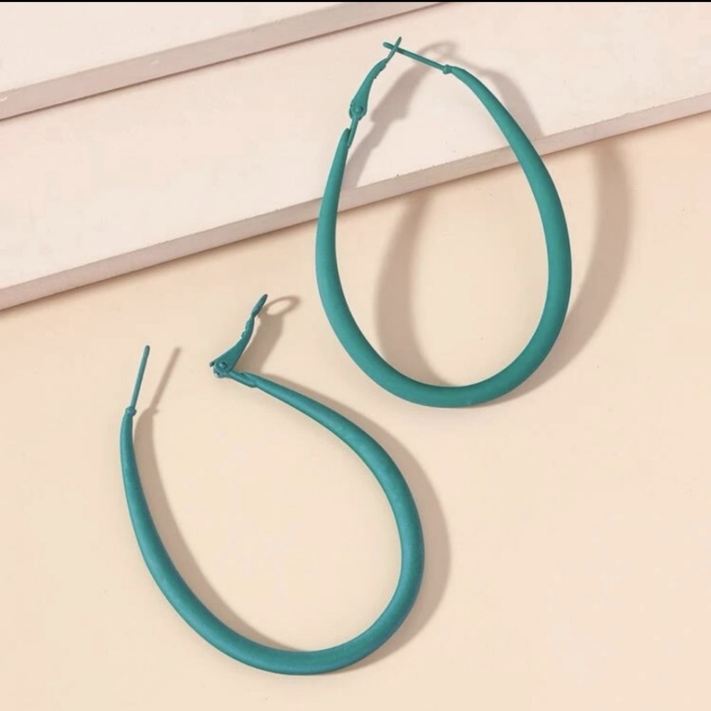Green Oval Contemporary Hoop Earrings